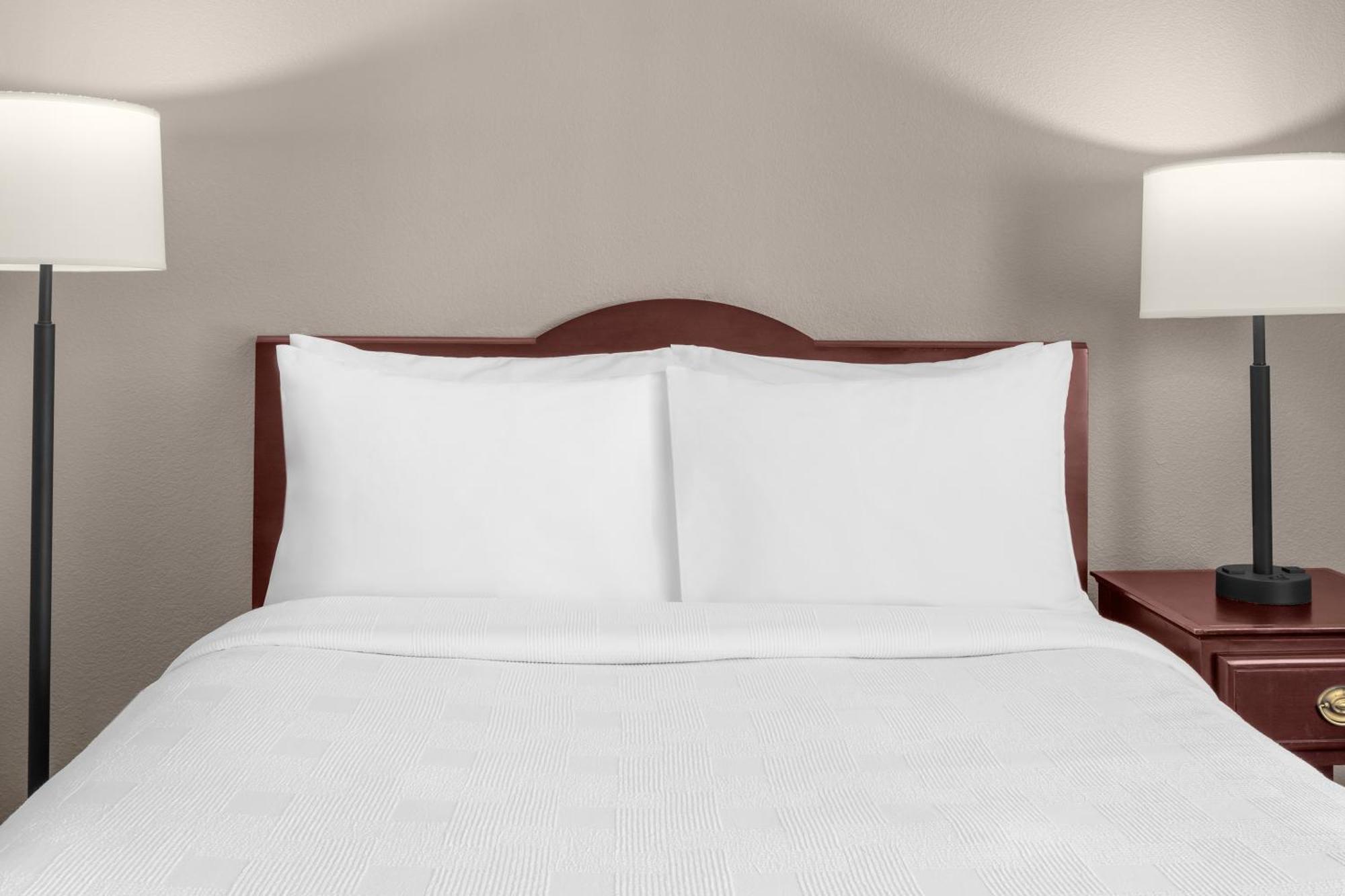 Larkspur Landing Extended Stay Suites Белвью Экстерьер фото