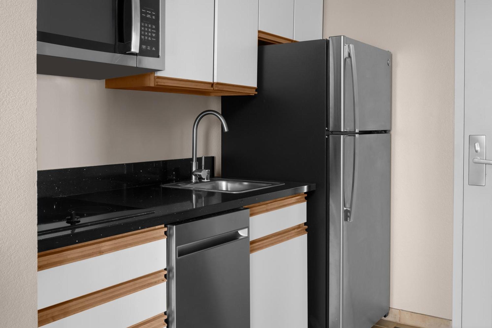 Larkspur Landing Extended Stay Suites Белвью Экстерьер фото
